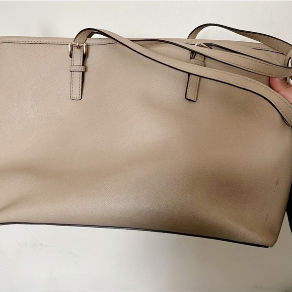 Michael Kors Jet Set Top Zip Tote - Picture 10 of 11